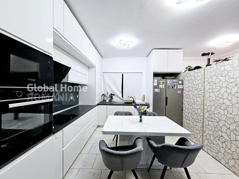 Tunari, vila 136 mp, curte 145 mp, centrala proprie.